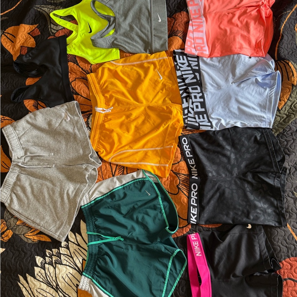 10 piece Nike bundle